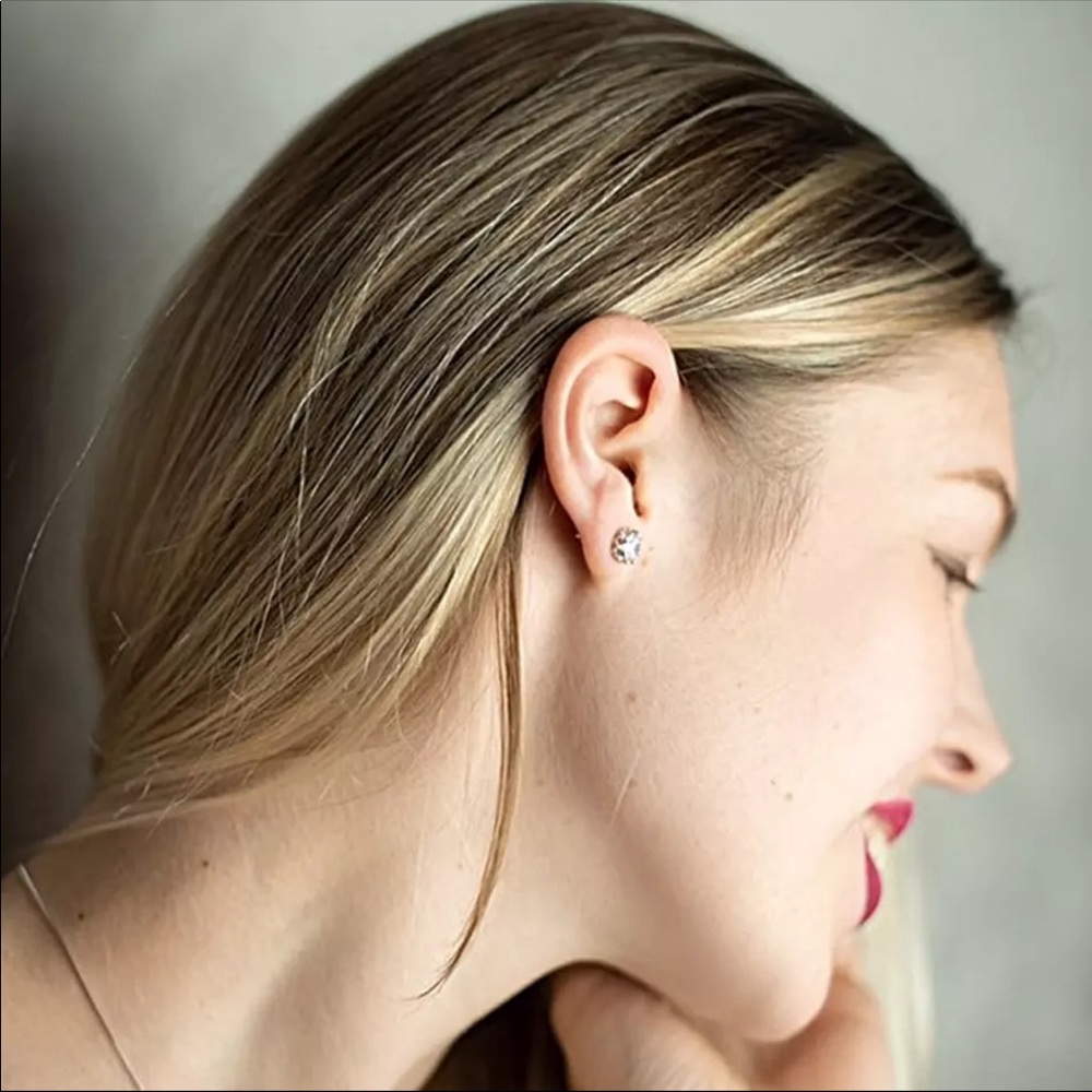 New 925 Sterling Silver 1.25 Carats Diamond Stud Earrings - Picture 3 of 3